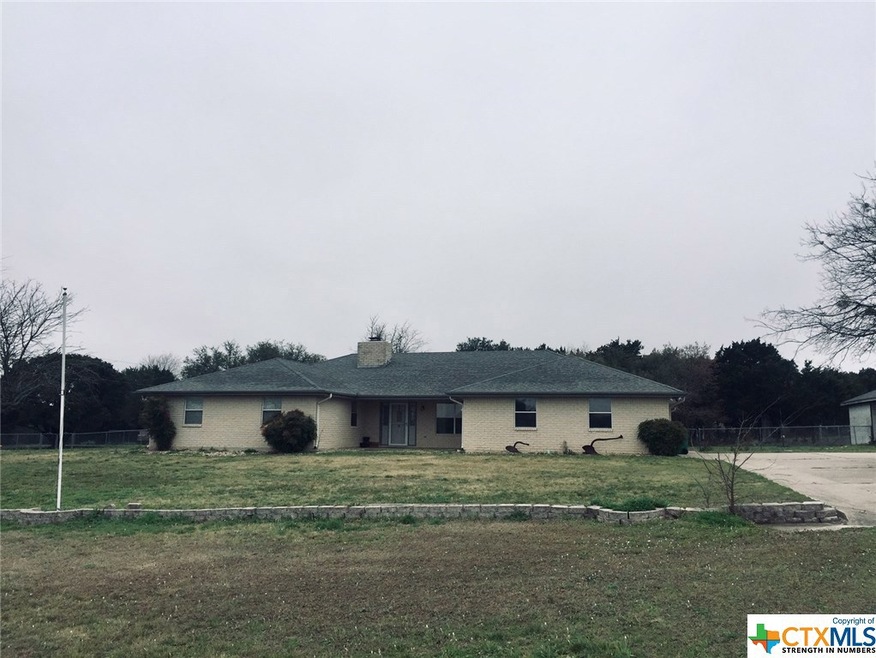 611 Whispering Oaks Dr, Copperas Cove, TX 76522 - photo 1