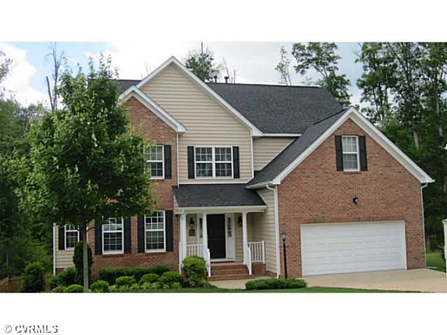 Exterior Front - Beautifully situated on cul-de-sa