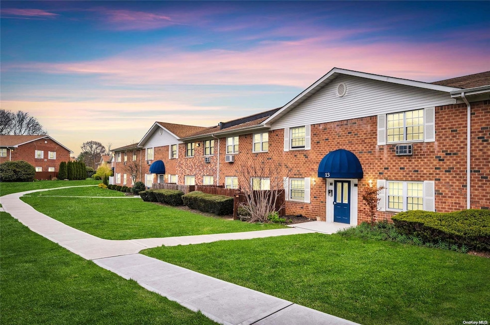 Sold $230,000 • Co-Listing Agent