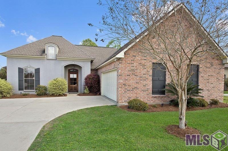 1511 Pecan Crossing Ave, Zachary, LA 70791 - photo 1