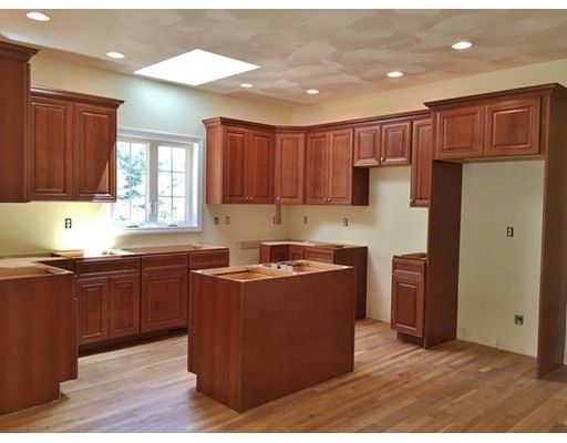 4 Pond Rd, Shirley, MA 01464 - photo 1