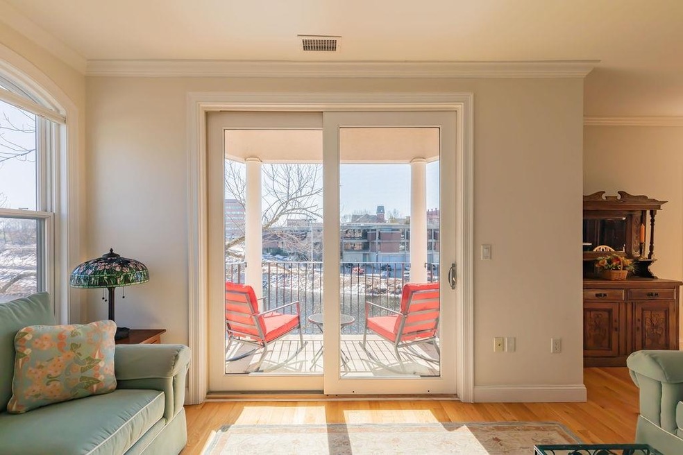 52 Main St unit 306, Nashua, NH 03064 - photo 1