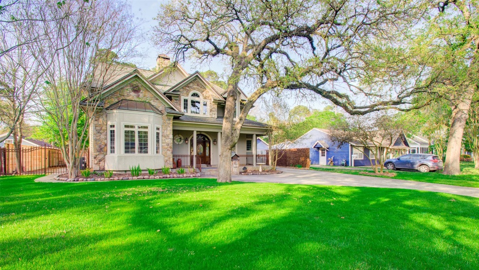 714 W 42nd St, Houston, TX 77018 - photo 1