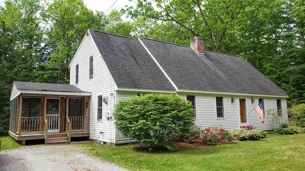 14 Evergreen Cir, Henniker, NH 03242 - photo 1