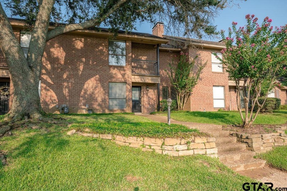 5805 Hollytree Dr, Tyler, TX 75703 - photo 1