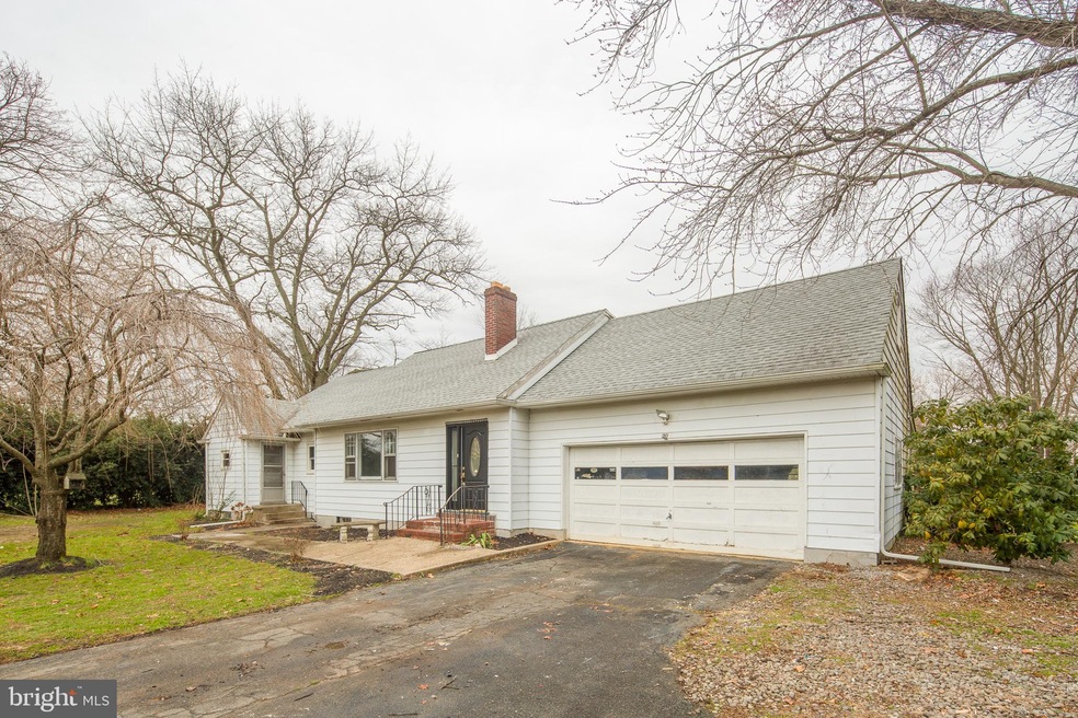 209 Greentree Rd, Glassboro, NJ 08028 - photo 1