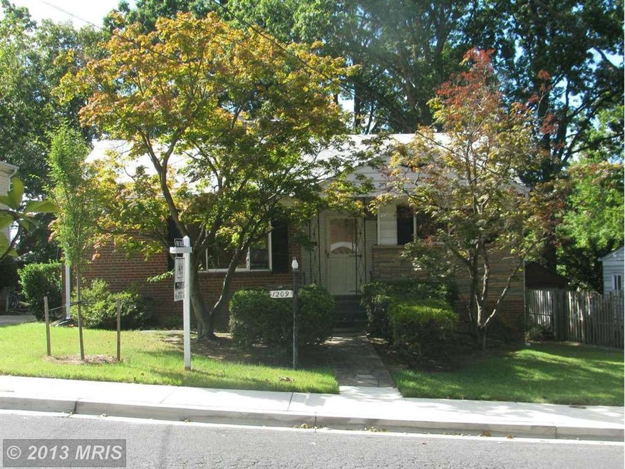 1209 Holton Ln, Takoma Park, MD 20912 - photo 1