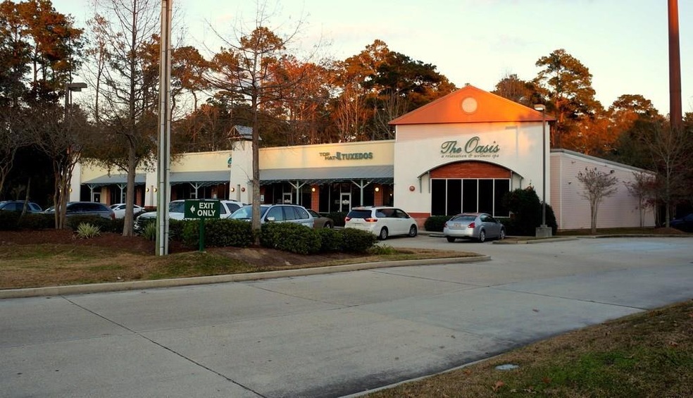 1357 N Causeway Blvd, Mandeville, LA 70471 - photo 1