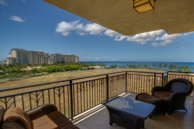 Sweeping Lanai View - 1
