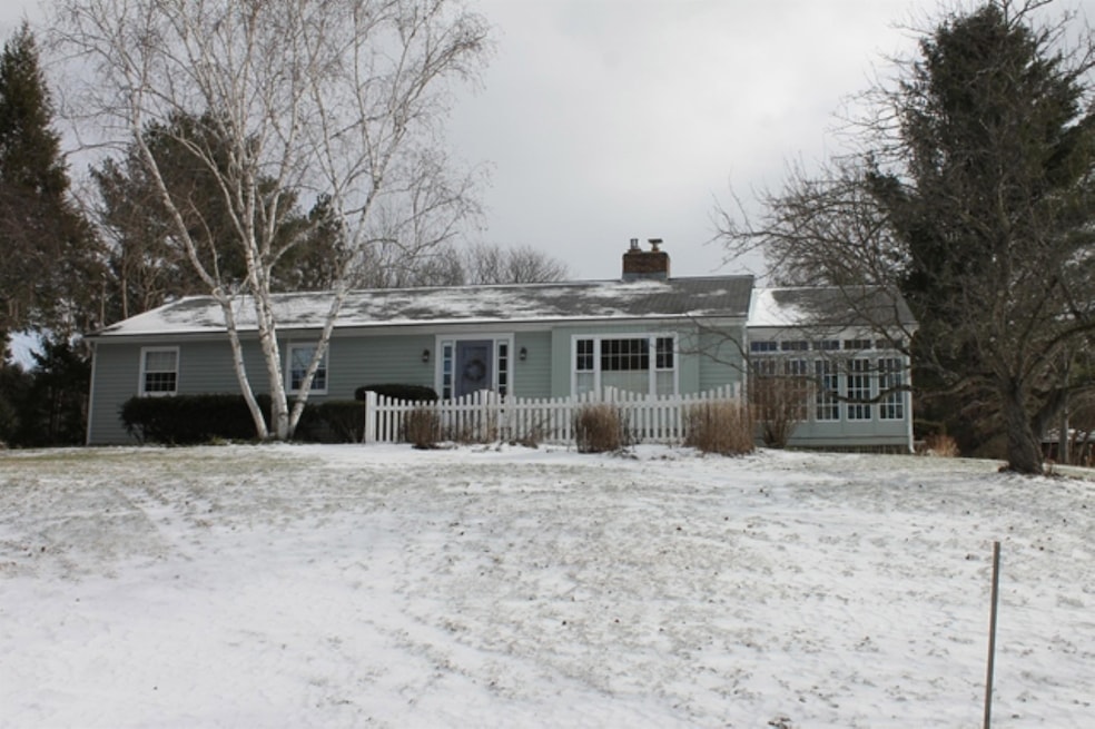 51 Grove Ln, Shelburne, VT 05482 - photo 1