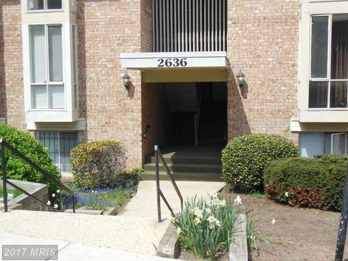 2636 Wagon Dr, Alexandria, VA 22303 - photo 1