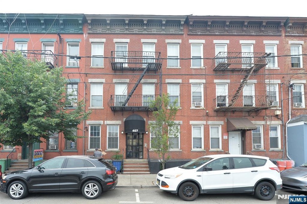 407 30th St unit 3, Union City, NJ 07087 - photo 1