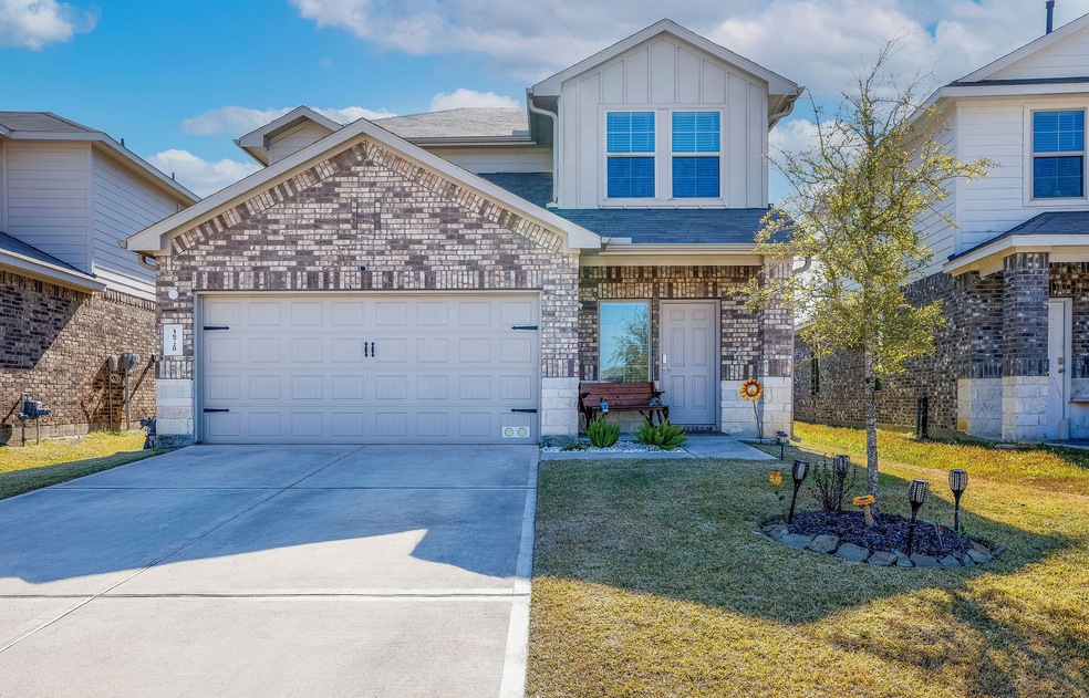 16720 Lonely Pines Dr, Conroe, TX 77302 - photo 1