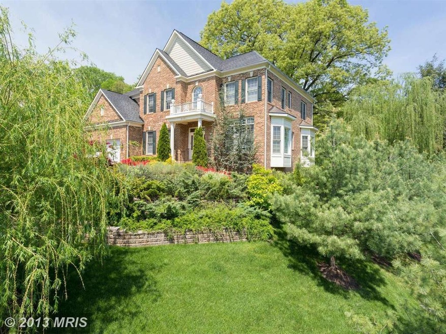 9208 Jones Mill Rd, Chevy Chase, MD 20815 - photo 1