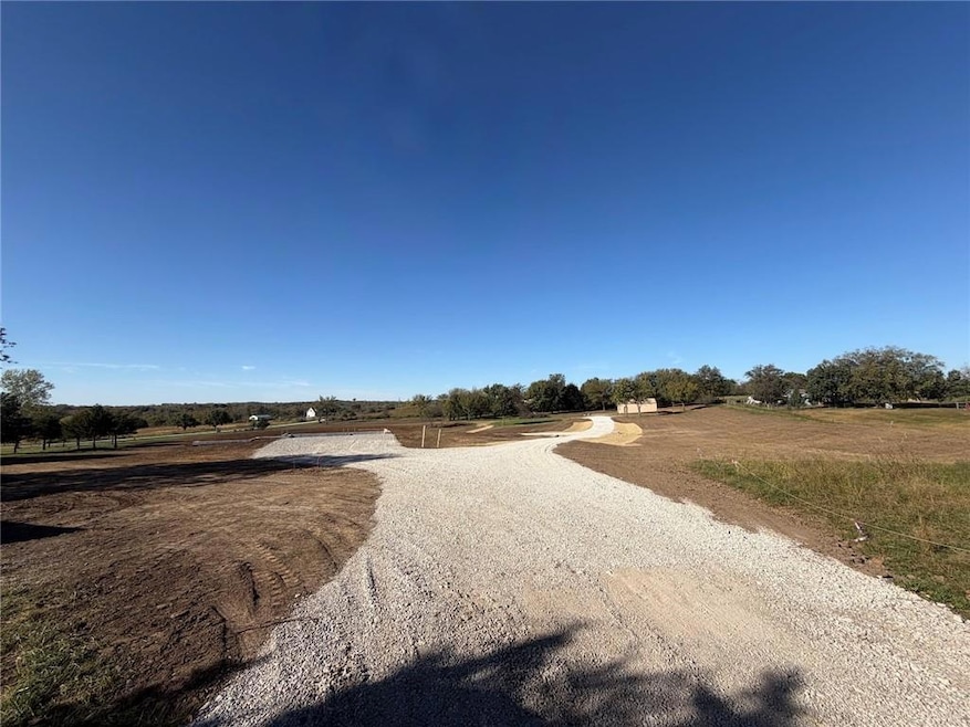 31404 Davenport Rd, Drexel, MO 64742 - photo 1