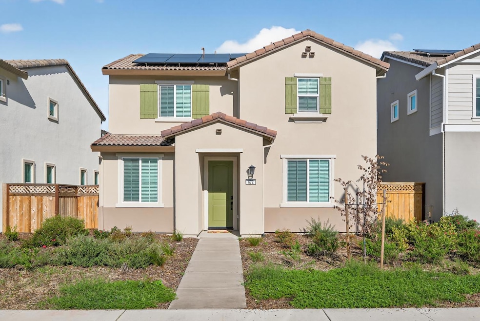 672 Whitewater Way, West Sacramento, CA 95605 - photo 1