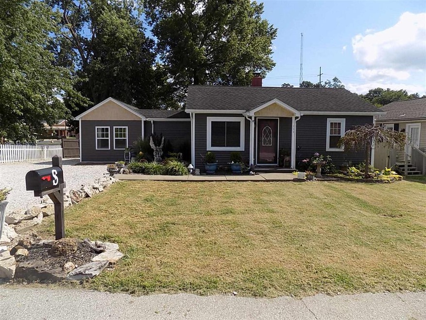 111 W 1st St, Newburgh, IN 47630 - photo 1