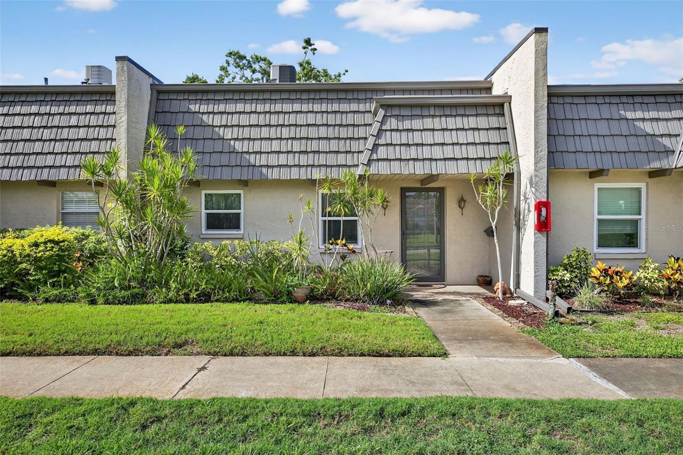 404 Cordova Green unit 404, Seminole, FL 33777 - photo 1