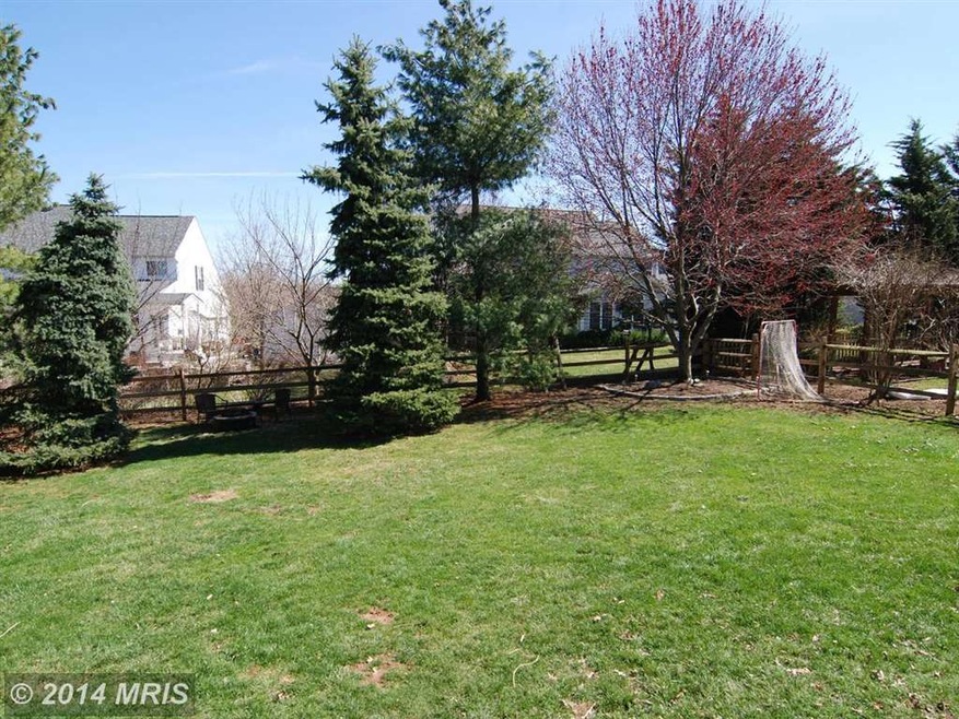 2410 Hunters Chase Ct, Frederick, MD 21702 - photo 1