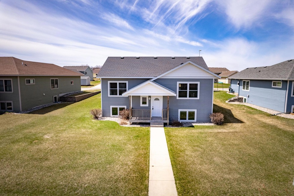 956 Abbygail Dr, Alexandria, MN 56308 - photo 1