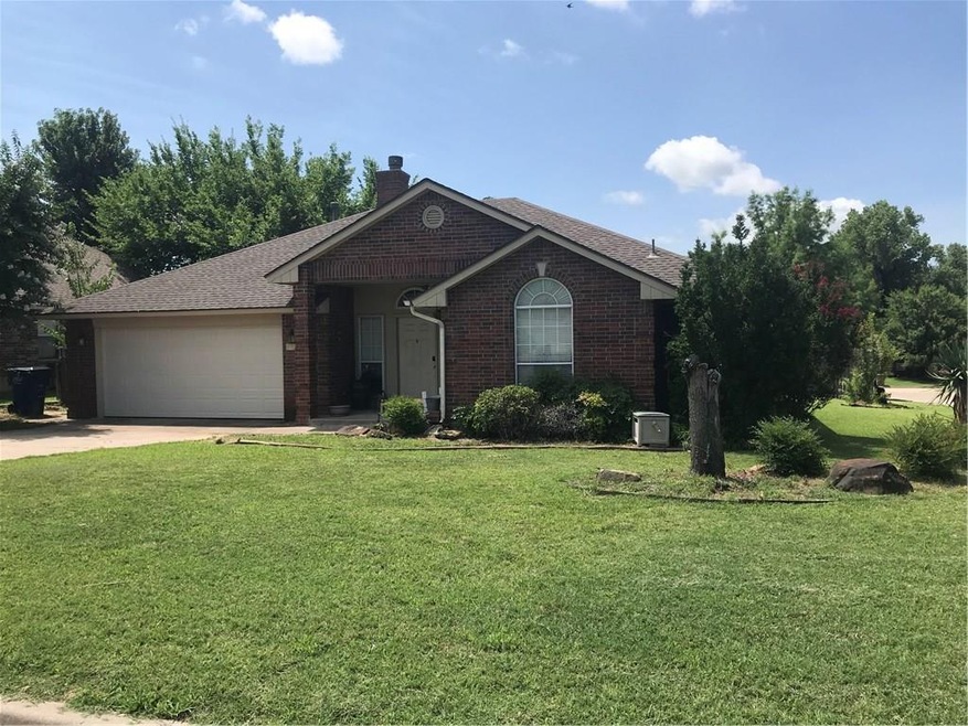 600 Woodbriar, Noble, OK 73068 - photo 1