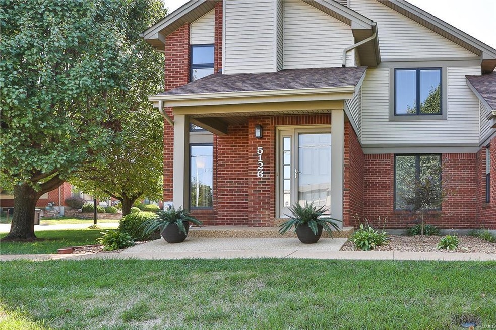 Gorgeous 1.5 story Contemporary Loft Condo with 2 Bedrooms and 2 updated Bathrooms. 2274 sq. ft. of living space and tons of updates. Brick and vinyl exterior with enclosed soffits and fascia.