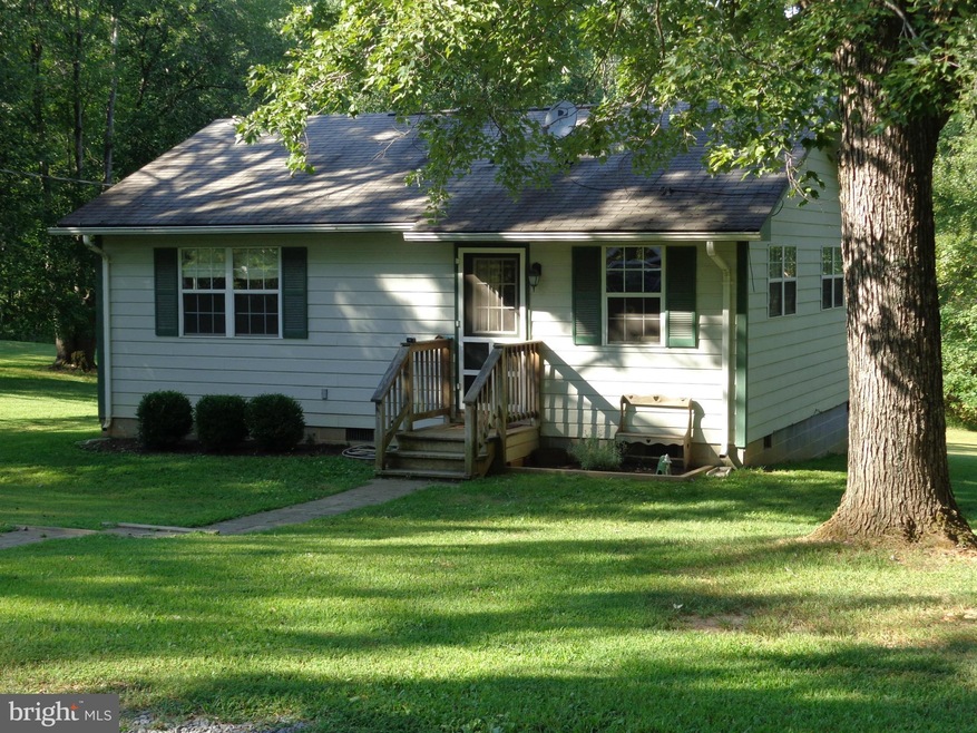 9195 Weslyn Dr, Rixeyville, VA 22737 - photo 1