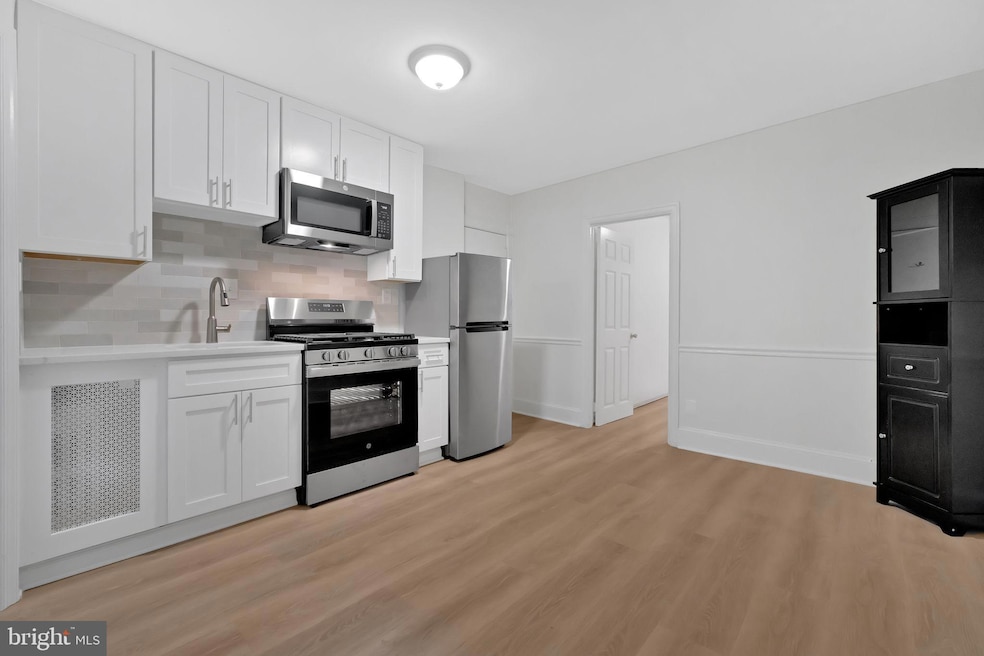 1426 12th St NW unit 2, Washington, DC 20005 - photo 1