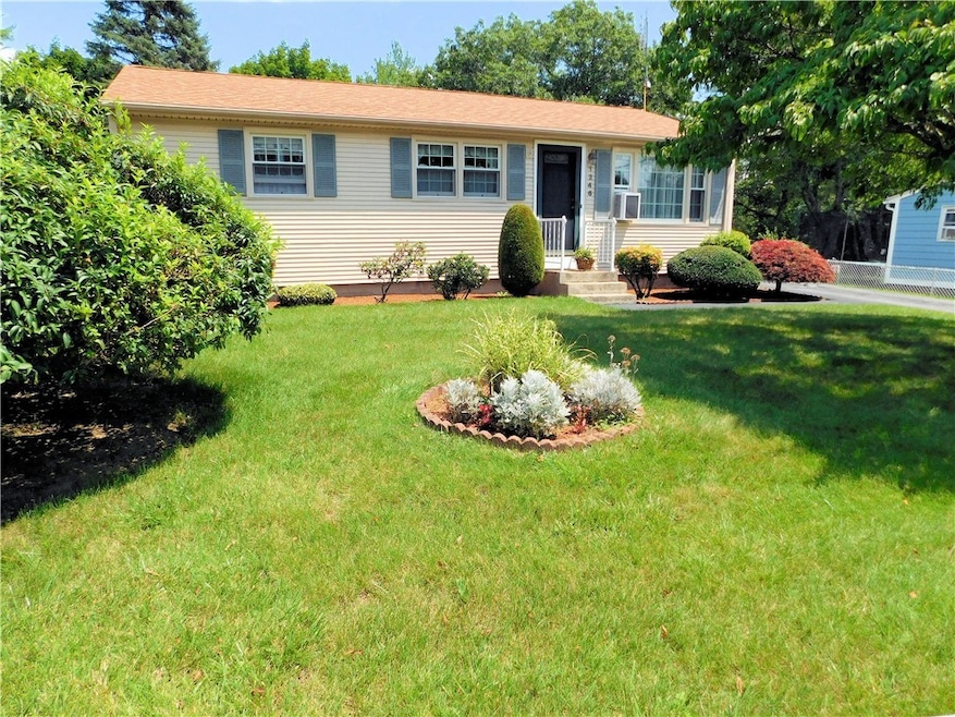 Front view of home.