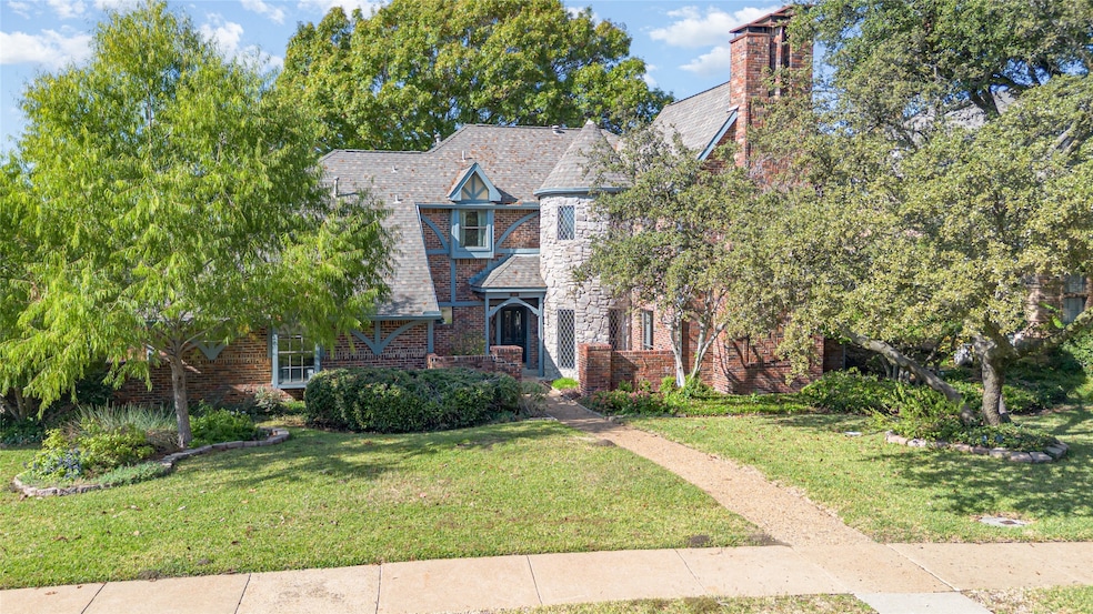 2609 Sherrill Park Dr, Richardson, TX 75082 - photo 1