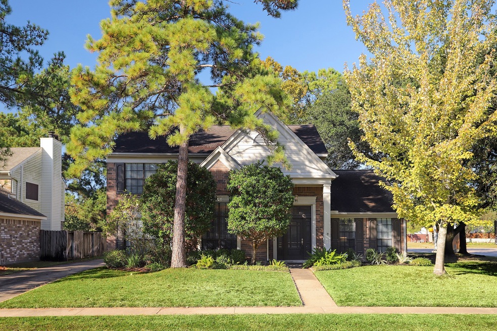 7543 Wildwood Brook Ct, Houston, TX 77095 - photo 1