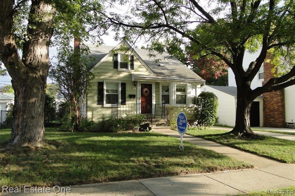 Excellent Curb Appeal