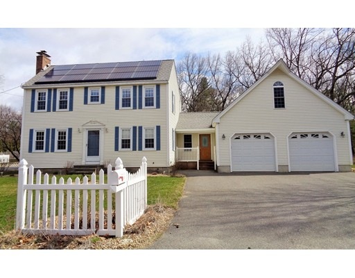 431 Johnny Appleseed Ln, Leominster, MA 01453 - photo 1