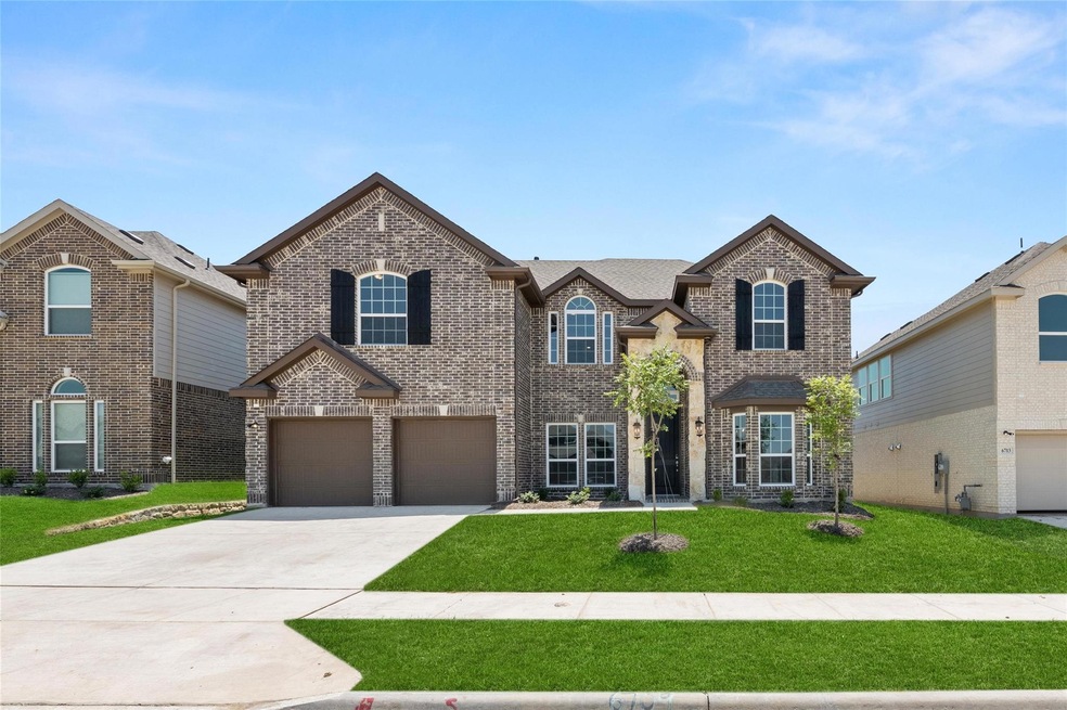 6709 Rosby Front1