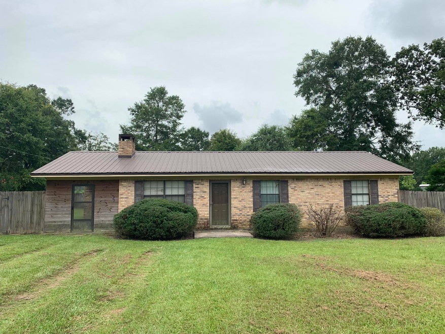 12 Sasser Rd, Laurel, MS 39443 - photo 1