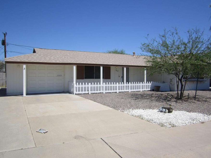 9932 W Crosby Cir N, Sun City, AZ 85351 - photo 1