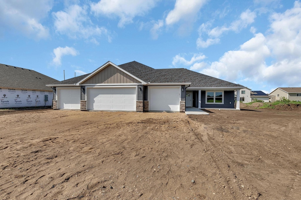 For Sale $549,900 • Co-Listing Agent