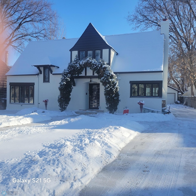front ext.jpg