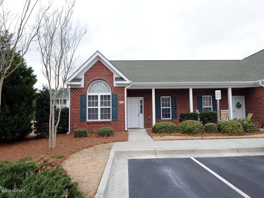 1696 Honeybee Ln