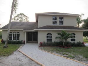 FRONT OF HOUSE