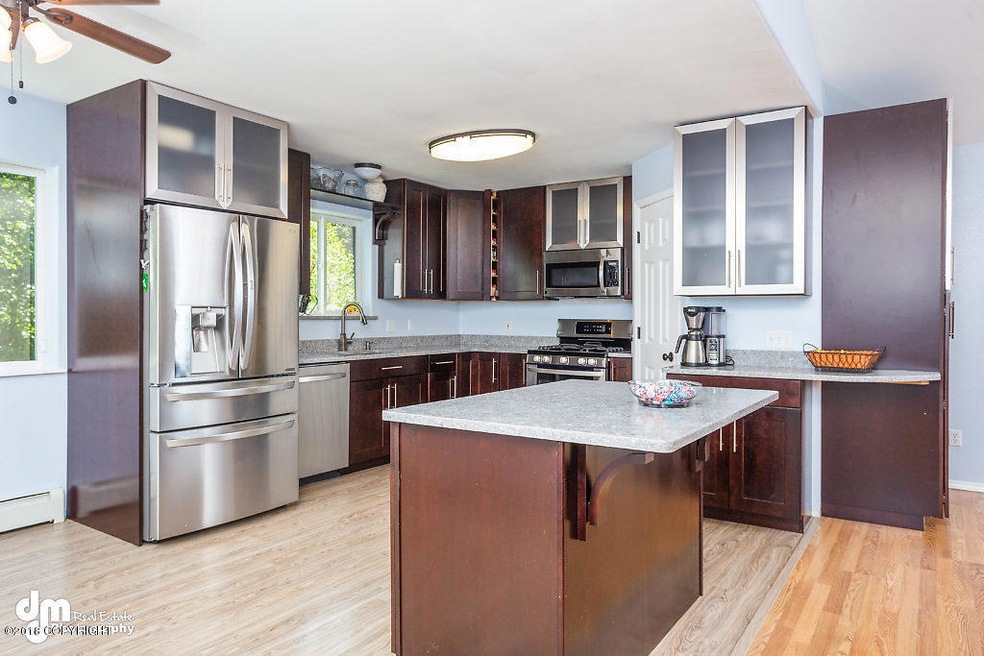 9575 W Hollywood Rd, Wasilla, AK 99654 - photo 1