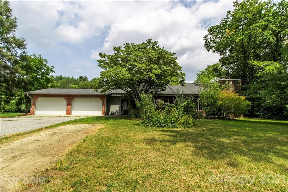 1669 Howard Gap Rd, Hendersonville, NC 28792 - photo 1