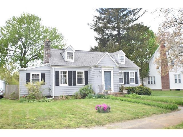 356 Mapledale Place, Bridgeport, CT 06610 - photo 1