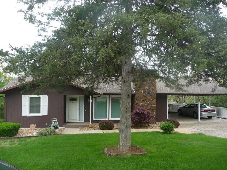 131 Lakeshore Dr, Kimberling City, MO 65686 - photo 1