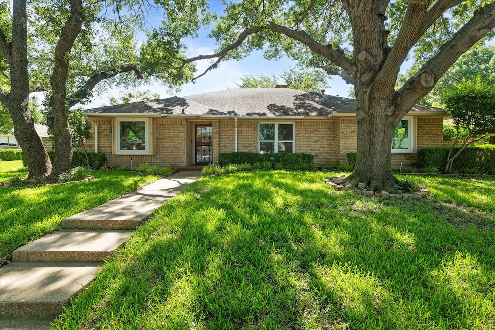 For Sale $389,000 • Co-Listing Agent