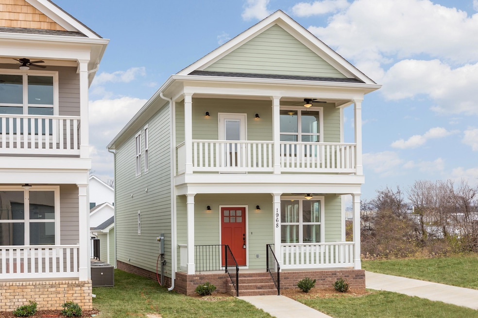 1968 Rossville Ave 001