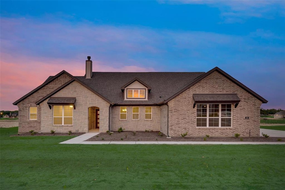 153 Chester Rd, Springtown, TX 76082 - photo 1