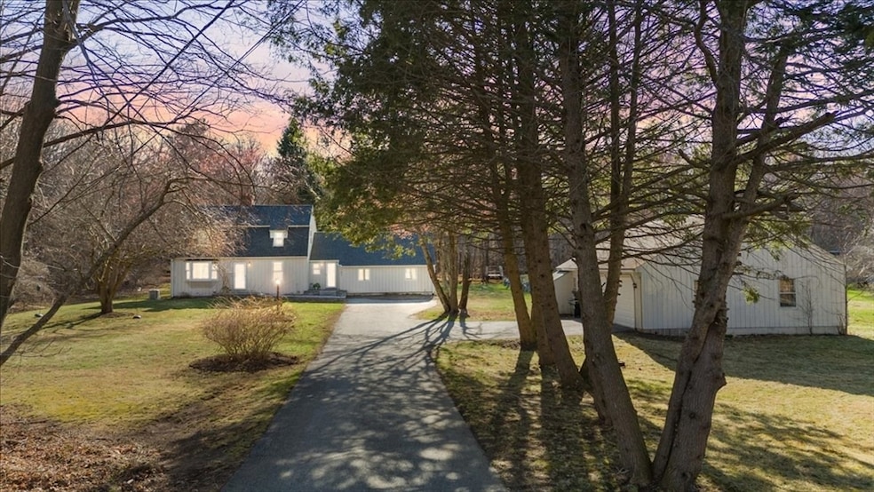 Sold $800,000 • Co-Listing Agent