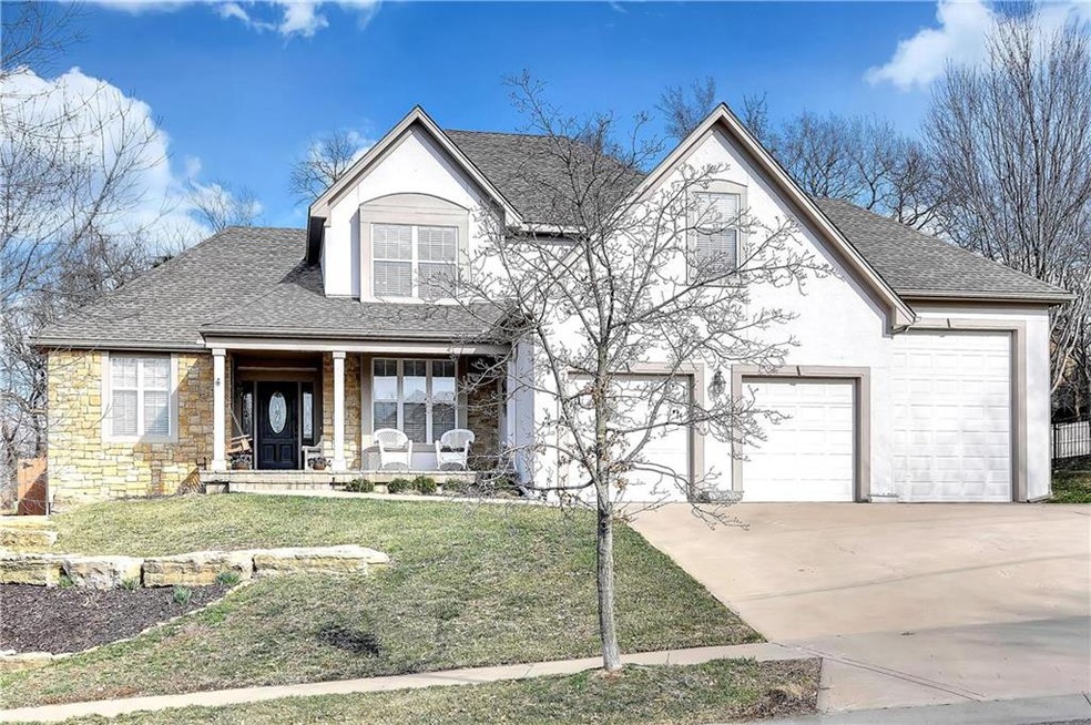 7713 Alden Rd, Shawnee, KS 66216 - photo 1