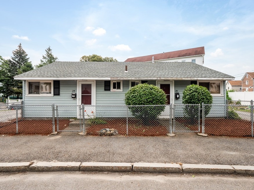 24 Holcombe St, Worcester, MA 01604 - photo 1